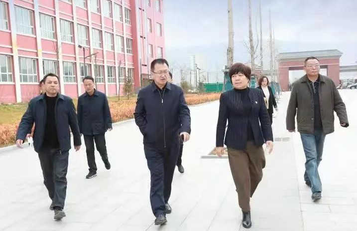 殷殷关怀暖心田 谆谆嘱托催奋进(图1)