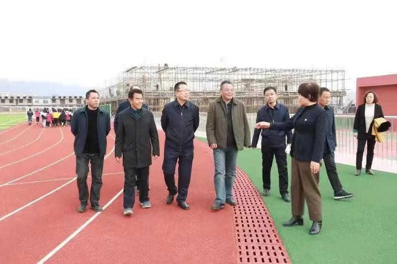 殷殷关怀暖心田 谆谆嘱托催奋进(图6)